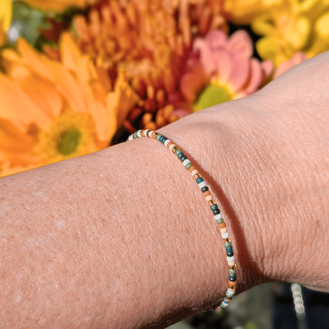Dainty Bracelet - Evergreen Gold - Gold Clasp