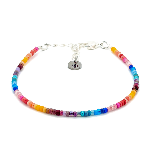 Dainty bracelet · Color Wave · Comfortable Fit · 3 Adjustable Sizes
