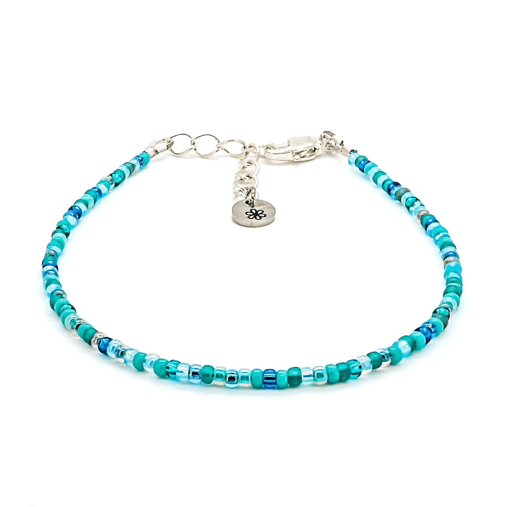 Dainty bracelet · Emerald Pool · Comfortable Fit · 3 Adjustable Sizes