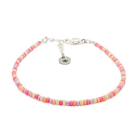 Dainty bracelet - Pink and White - creations by cherie