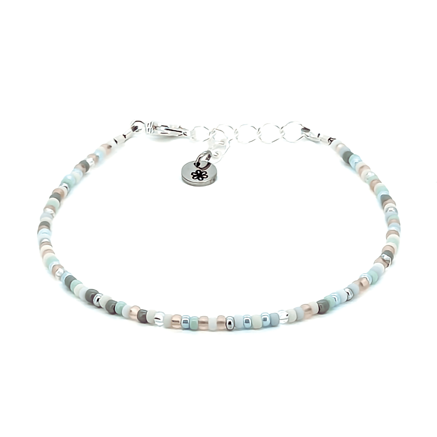 Dainty bracelet · Serenity · Comfortable Fit · 3 Adjustable Sizes