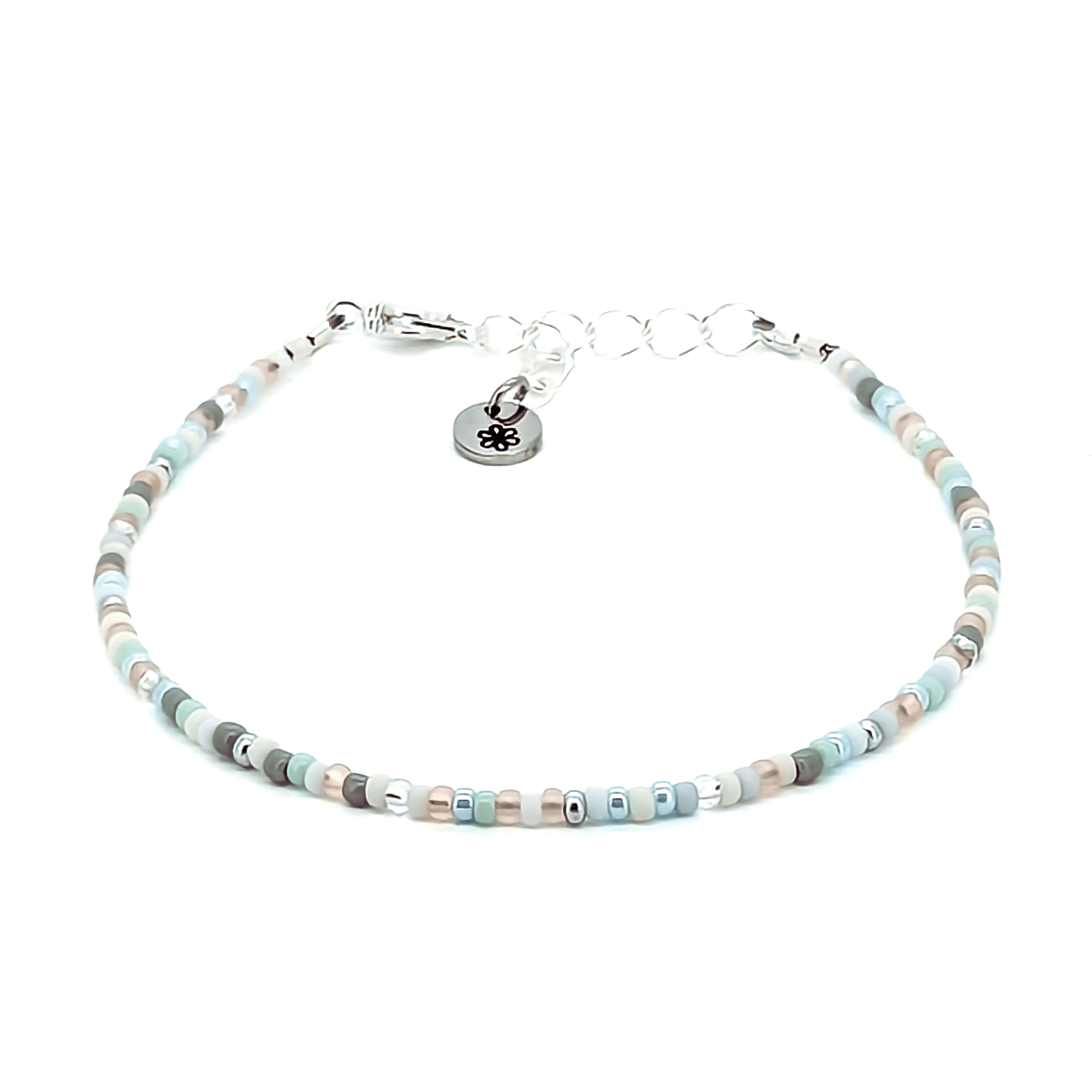 Dainty bracelet · Serenity · Comfortable Fit · 3 Adjustable Sizes
