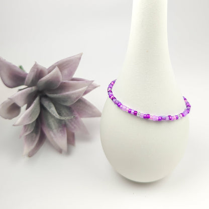 Assorted shaped glass seed beads - Light purple bracelet - creations by cherie