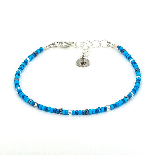 Dainty bracelet - blue and silver glass beads - creations by cherie