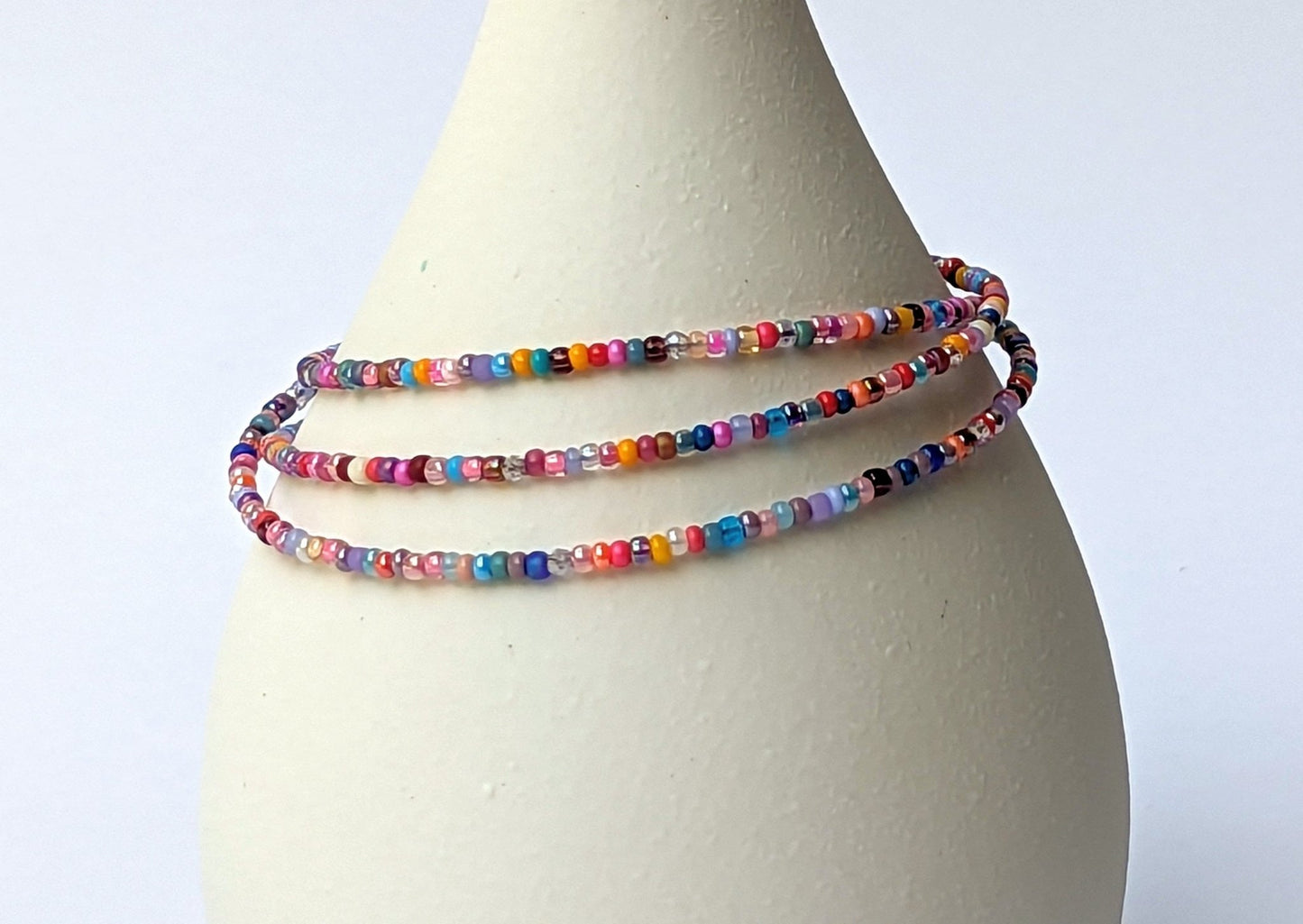 Dainty bracelet - Multicolor seed bead bracelet - creations by cherie
