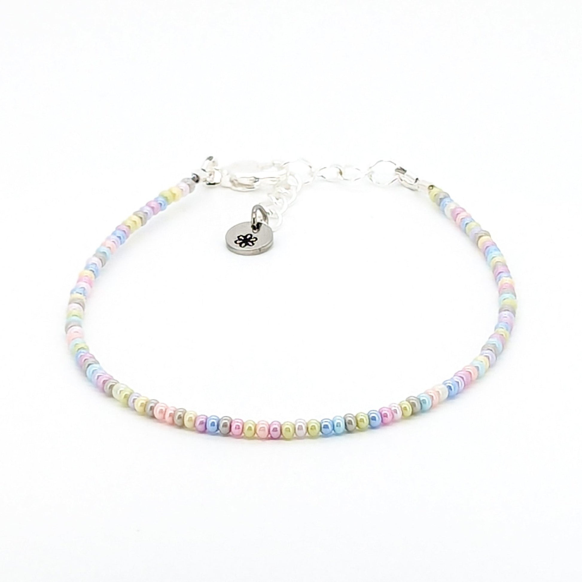 Dainty bracelet - pastel glass beads - creations by cherie